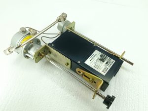 YOKOGAWA Y/57-SRG2-V PNEUMATIC MANUAL CONTROL STATION SUPPLY 1.4- 9 kg/cm2 INPUT 0.2-1.0 kg/cm2 OUTPUT 0.2-1.0 kg/cm2