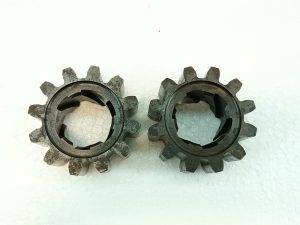 MAN 23/30 SELF SPINDLE GEAR 1 SET